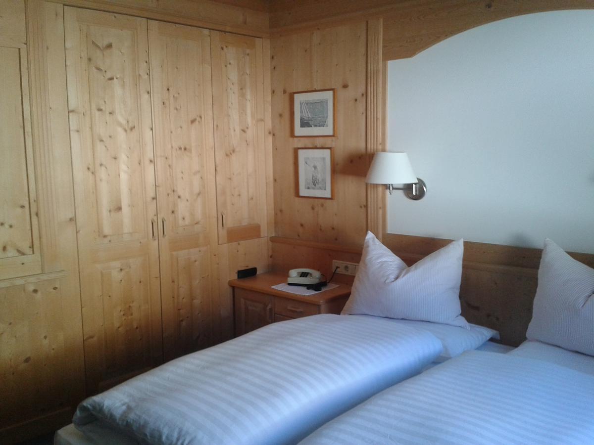 Garni Raetia Hotell Corvara Exteriör bild